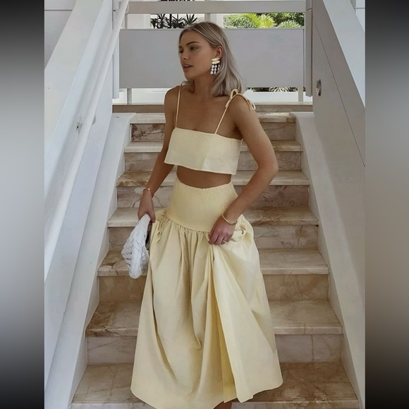 Brand New Shirred Waist Split Thigh Skirt Set - Picture 3 of 5